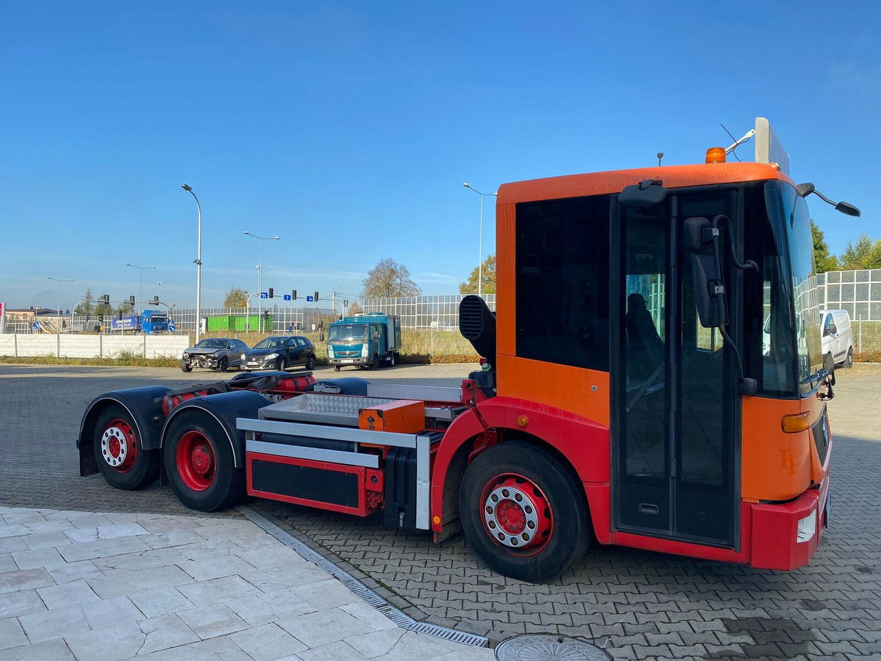 Mercedes-Benz Econic 2628 Eqonic 2628 - 1 Owner / LOW KM / Works Great - Cab chassis truck: picture 3 Mercedes-Benz Econic 2628 Eqonic 2628 - 1 Owner / LOW KM / Works Great - Cab chassis truck: picture 3