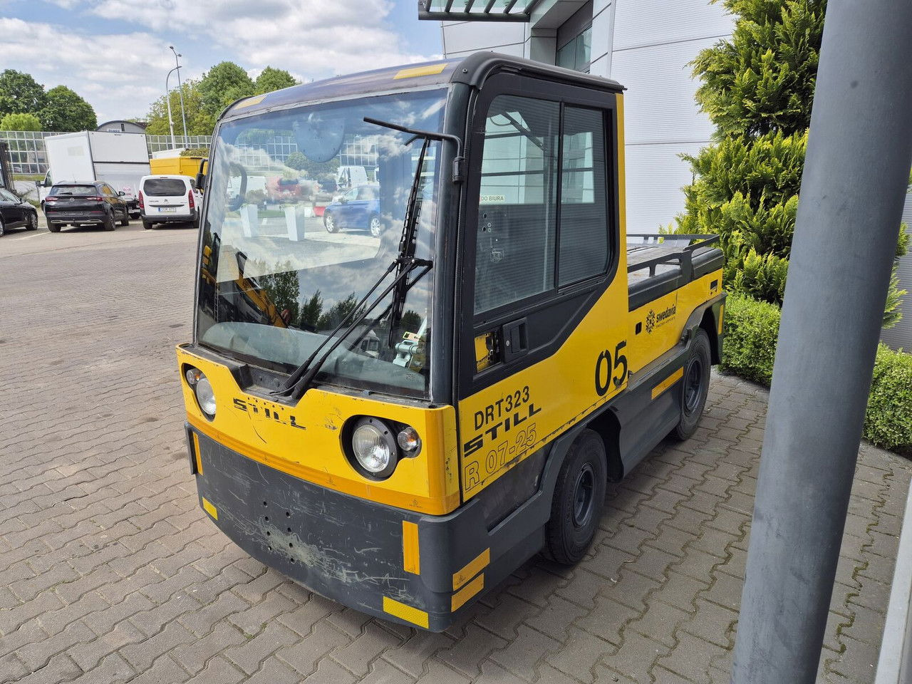 STILL R 07-25 , NO Battery , NEW Tires - Tow tractor: picture 2 STILL R 07-25 , NO Battery , NEW Tires - Tow tractor: picture 2