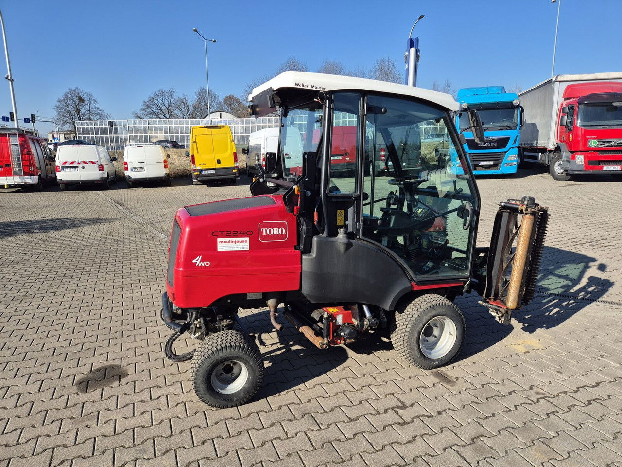 Toro CT2240 / 4WD / Like NEW / Only 1681MTH Toro CT2240 / 4WD / Like NEW / Only 1681MTH - Garden mower: picture 3 Toro CT2240 / 4WD / Like NEW / Only 1681MTH Toro CT2240 / 4WD / Like NEW / Only 1681MTH - Garden mower: picture 3