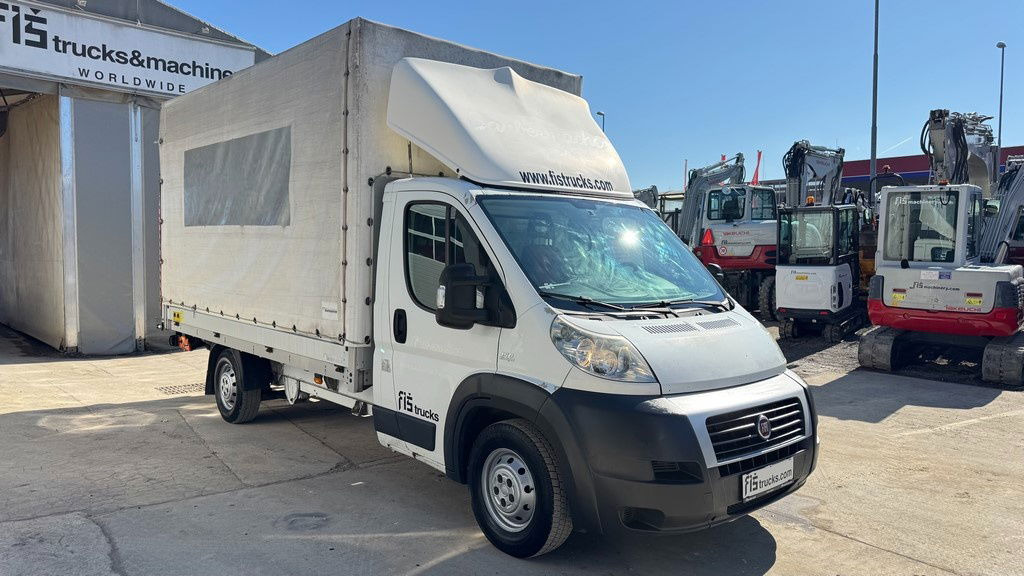 Fiat Ducato 2.3 JTD - 2014 - AIR Condition - Hydraulic Ramp - Curtain side van: picture 3 Fiat Ducato 2.3 JTD - 2014 - AIR Condition - Hydraulic Ramp - Curtain side van: picture 3