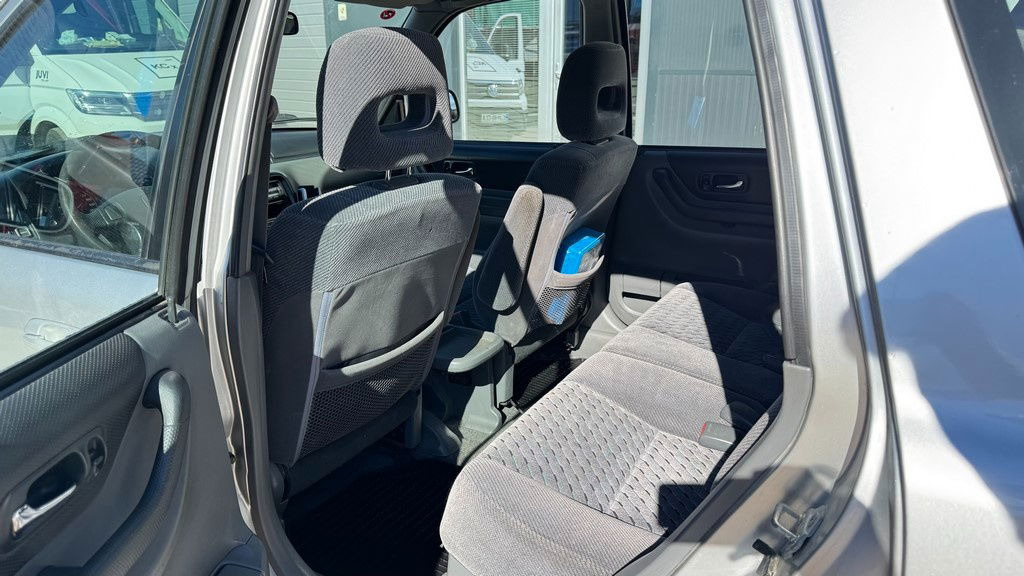 SUV Honda CRV 2.0 - Petrol - AIR Condition - 5 Doors: picture 17