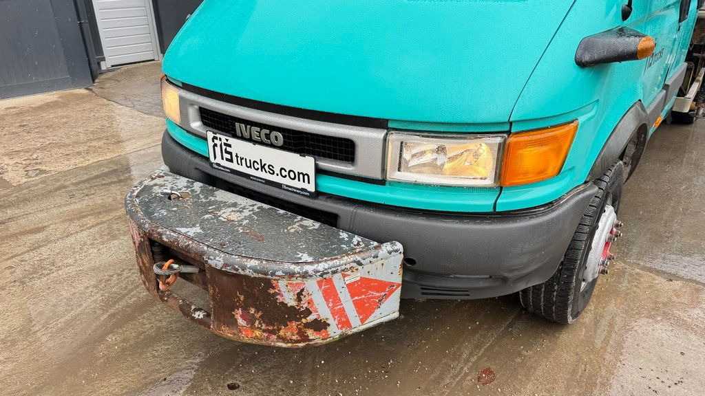 Iveco Daily 65 C15 stake body - Hiab 045-3 - 7.5M - Open body delivery van: picture 2 Iveco Daily 65 C15 stake body - Hiab 045-3 - 7.5M - Open body delivery van: picture 2