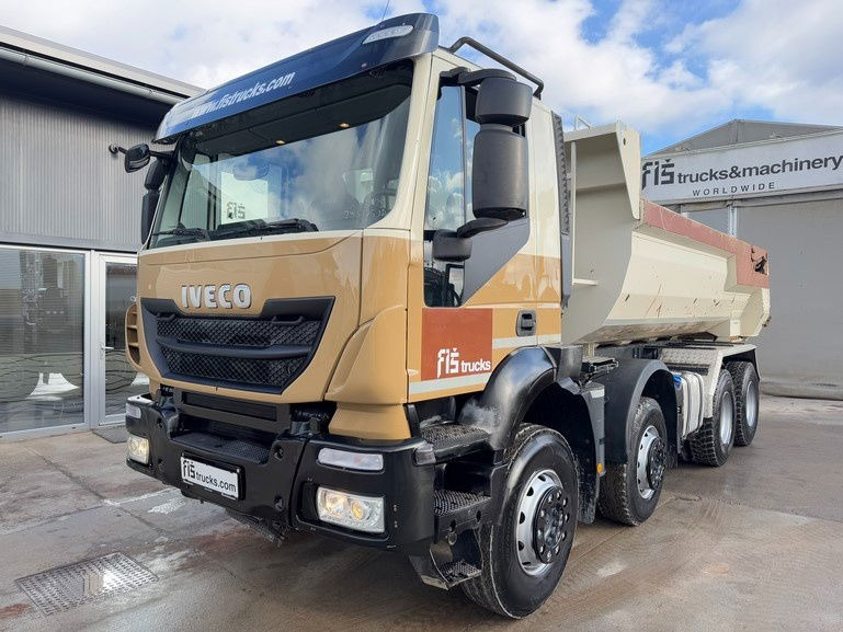 Iveco Trakker AD340T41 8x4 mulda tipper - hydraulic back - Tipper: picture 1 Iveco Trakker AD340T41 8x4 mulda tipper - hydraulic back - Tipper: picture 1