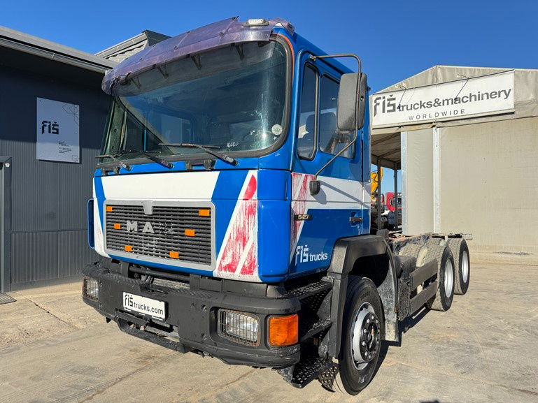 MAN 25.272 6x4 chassis- complete spring - Cab chassis truck: picture 1 MAN 25.272 6x4 chassis- complete spring - Cab chassis truck: picture 1