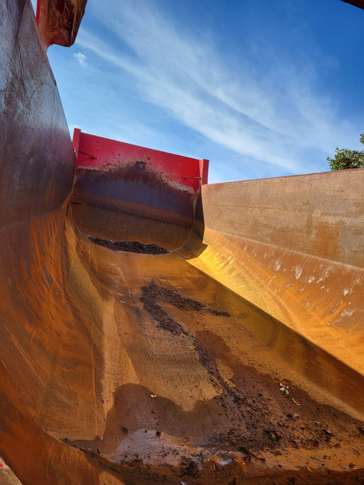 MAN TGA 41.430 8x4 meiller tipper - hydr. back site - Tipper: picture 5 MAN TGA 41.430 8x4 meiller tipper - hydr. back site - Tipper: picture 5