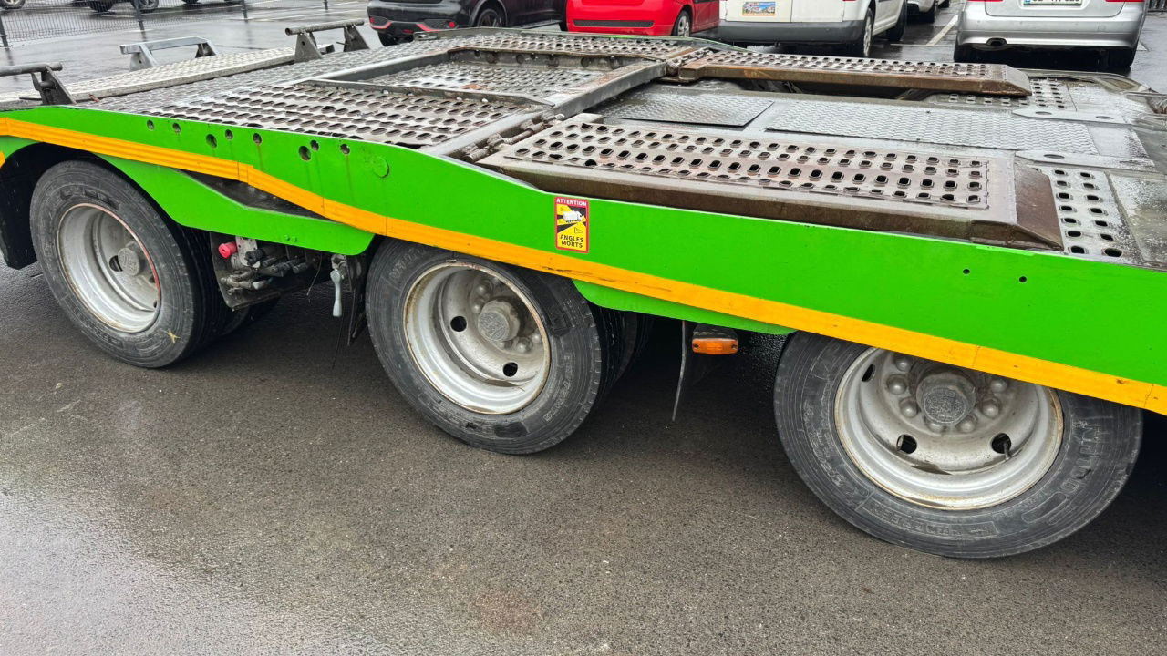 Mercedes-Benz Actros 1846 4x2 LKW transporter + Boerner trailer - Autotransporter truck: picture 5 Mercedes-Benz Actros 1846 4x2 LKW transporter + Boerner trailer - Autotransporter truck: picture 5