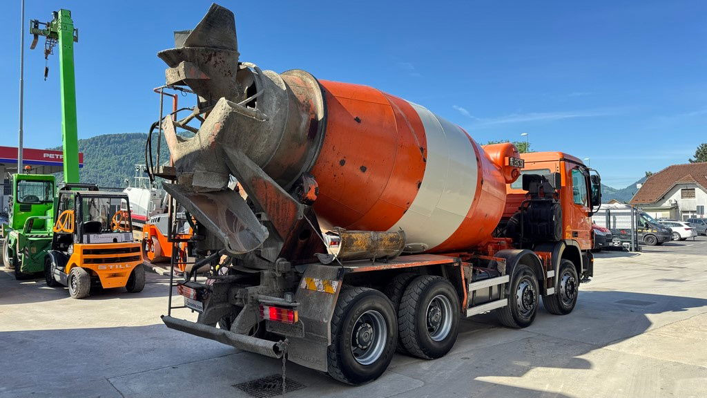 Mercedes-Benz Actros 3241 8x4 mixer 9m3 - Concrete mixer truck: picture 5 Mercedes-Benz Actros 3241 8x4 mixer 9m3 - Concrete mixer truck: picture 5