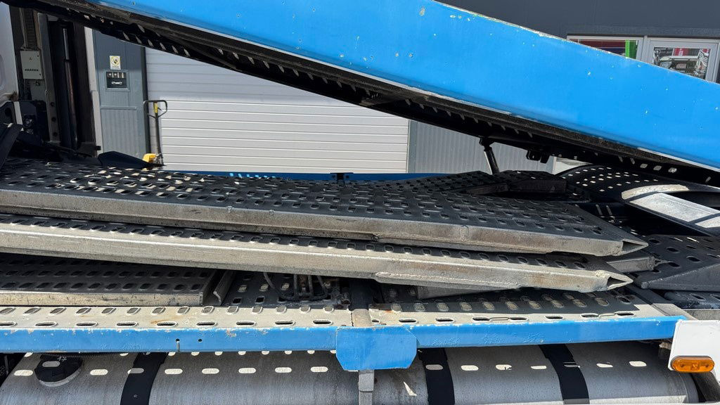 Renault Premium 460 4x2 LKW transporter - Autotransporter truck: picture 4 Renault Premium 460 4x2 LKW transporter - Autotransporter truck: picture 4