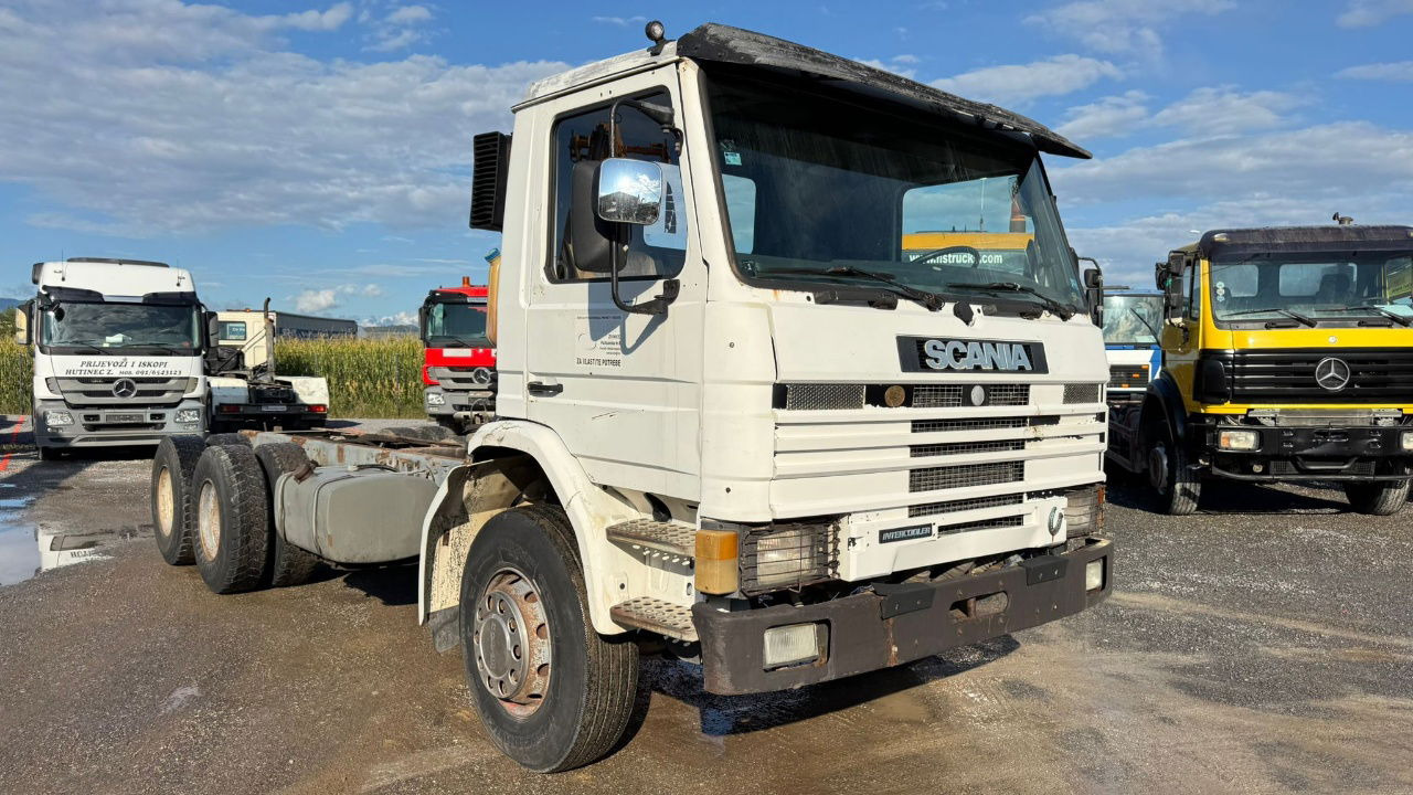 Scania P113-310 6x4 chassis - complete spring - Cab chassis truck: picture 2 Scania P113-310 6x4 chassis - complete spring - Cab chassis truck: picture 2