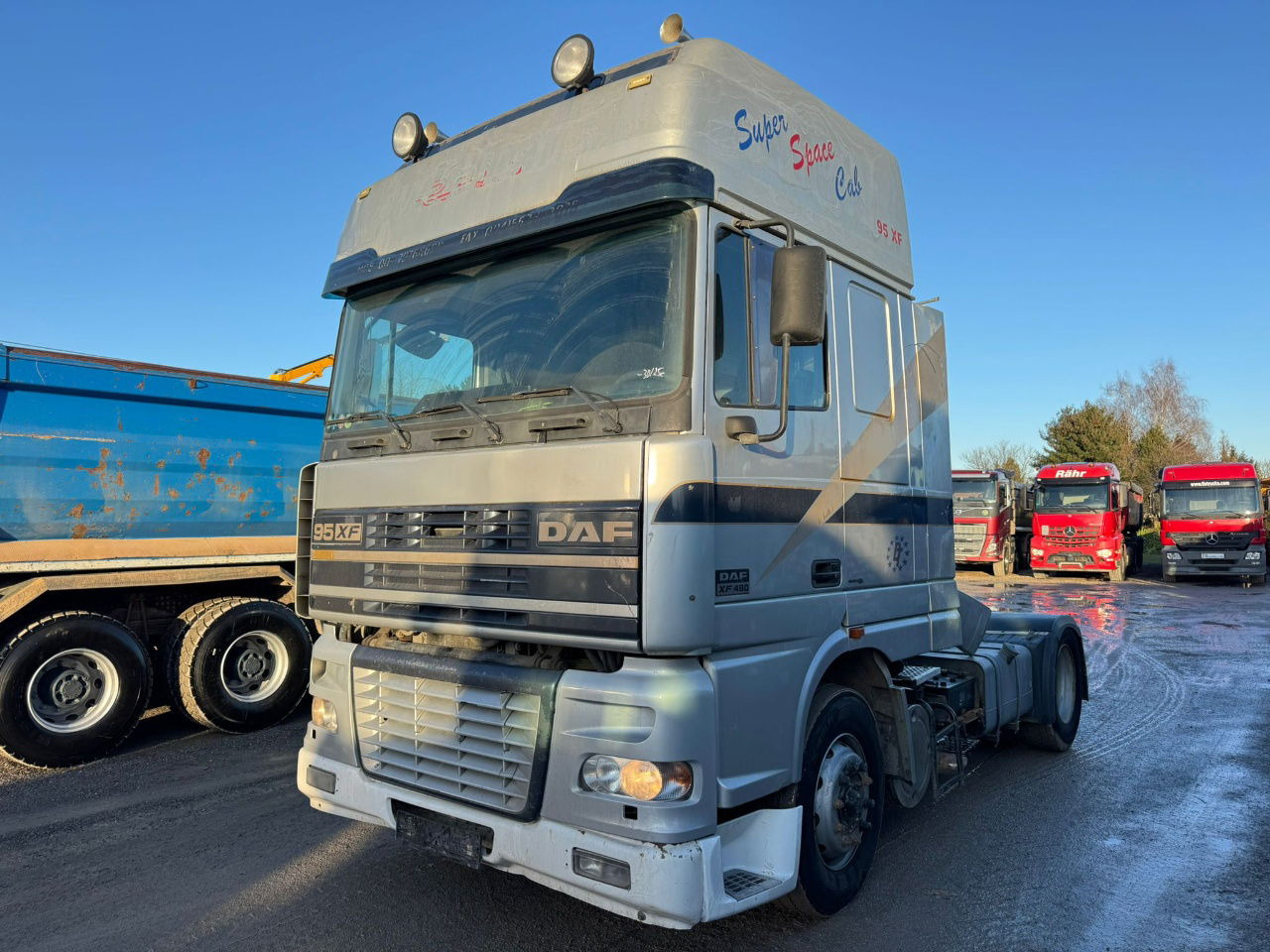 DAF XF 95.480 4x2 tractor unit - euro 3 - Tractor unit: picture 1 DAF XF 95.480 4x2 tractor unit - euro 3 - Tractor unit: picture 1