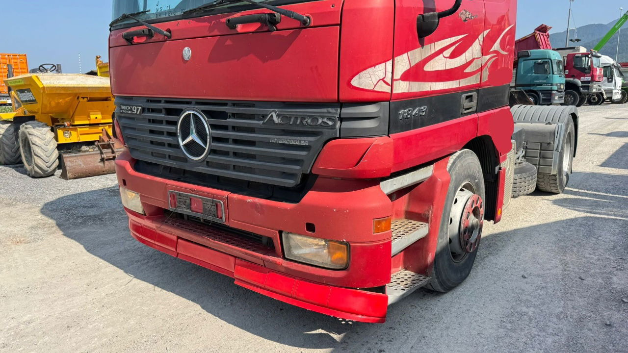 Mercedes-Benz Actros 1853 LS 4x2 tractor unit - air condition - Tractor unit: picture 2 Mercedes-Benz Actros 1853 LS 4x2 tractor unit - air condition - Tractor unit: picture 2