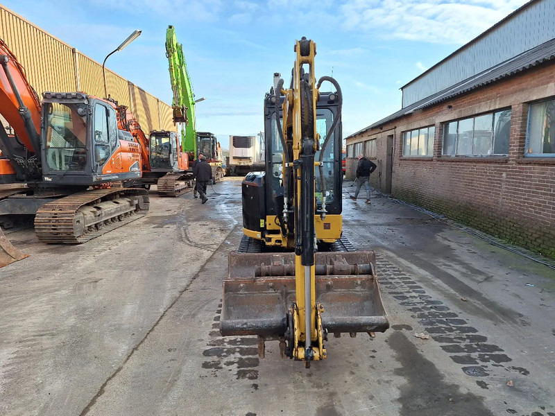 Caterpillar 303 - Mini excavator: picture 2 Caterpillar 303 - Mini excavator: picture 2