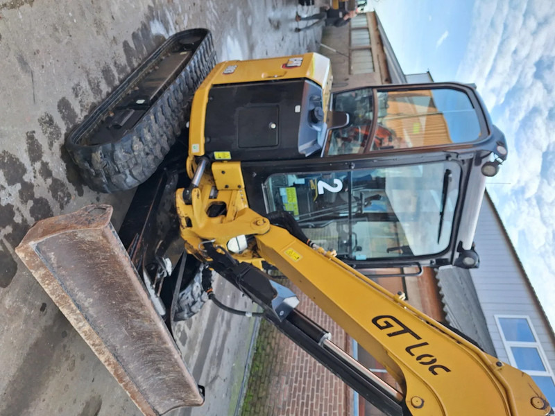 Mini excavator Caterpillar 303: picture 8