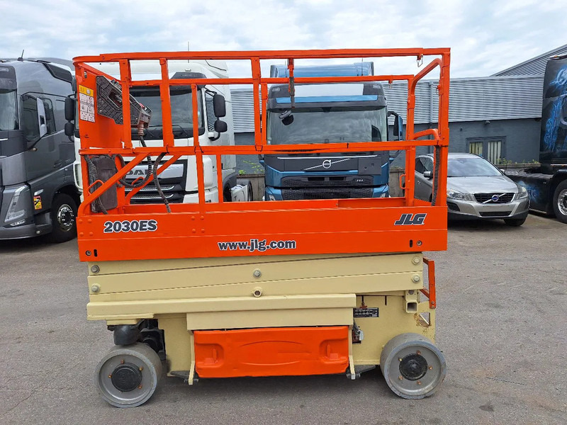 JLG 2030 ES - Scissor lift: picture 3 JLG 2030 ES - Scissor lift: picture 3