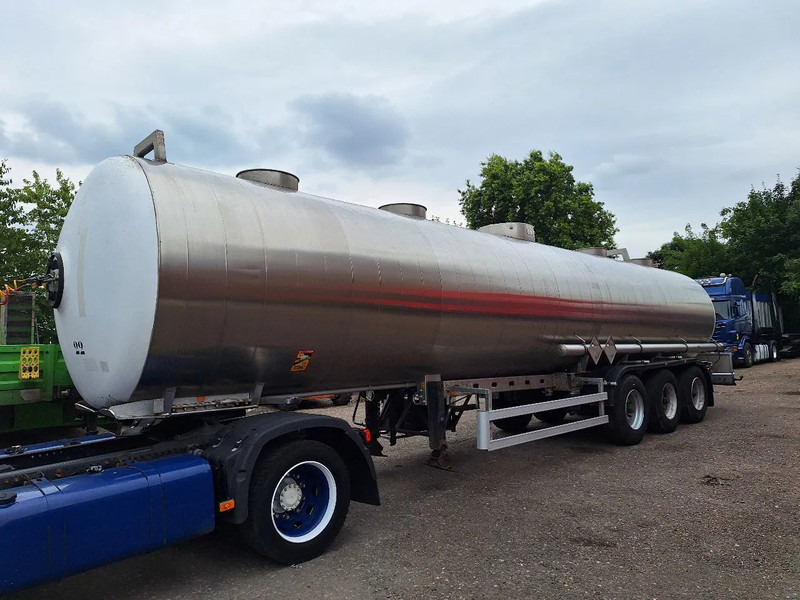 Magyar SR34EB - Tank semi-trailer: picture 1 Magyar SR34EB - Tank semi-trailer: picture 1