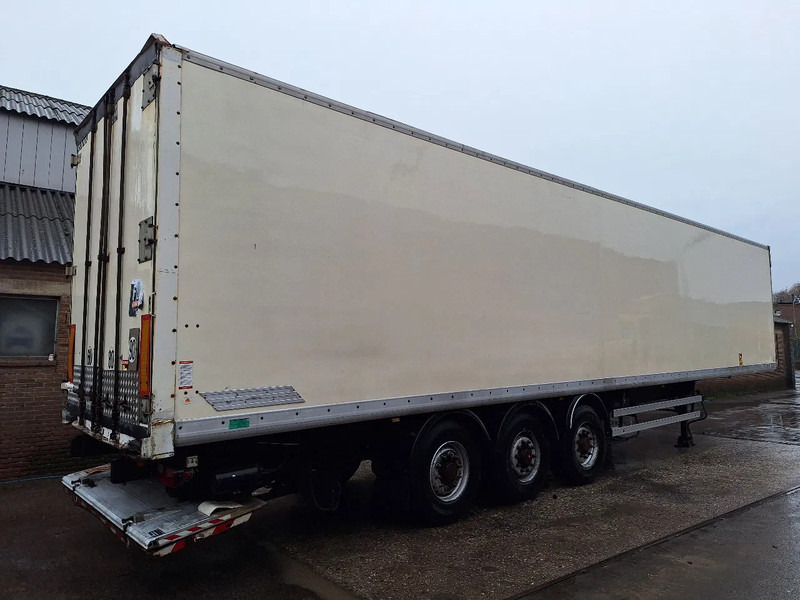 Samro ST39MHPE - Closed box semi-trailer: picture 4 Samro ST39MHPE - Closed box semi-trailer: picture 4