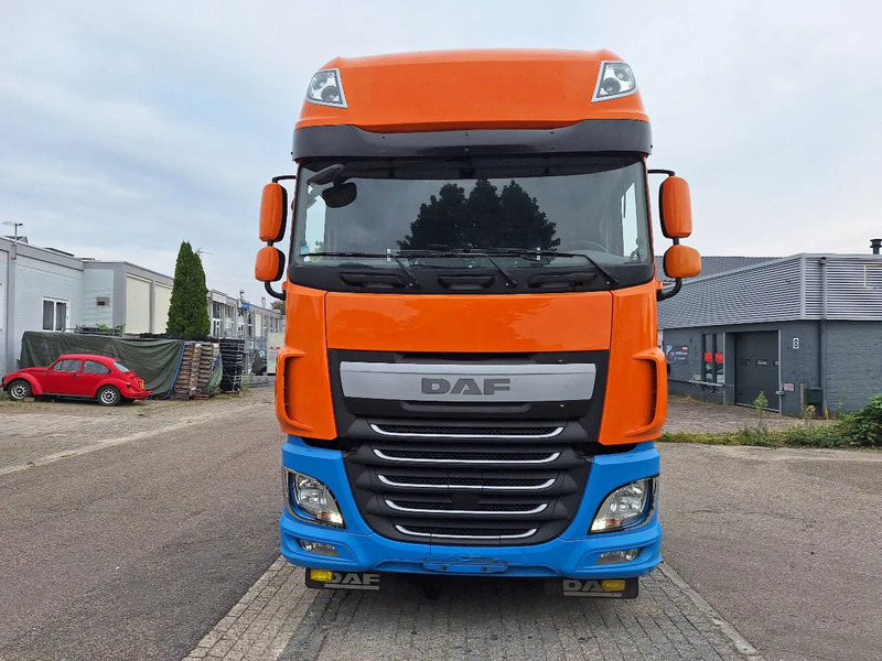 DAF XF 460 XF 460 MET ZF RETARDER - Tractor unit: picture 2 DAF XF 460 XF 460 MET ZF RETARDER - Tractor unit: picture 2