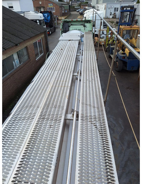 Tank semi-trailer for transportation of chemicals Van Hool 3D0020 ADR AT,FL,OX: picture 14