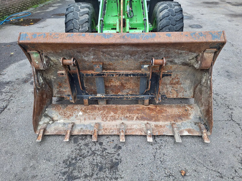 Wheel loader Yanmar V80: picture 13