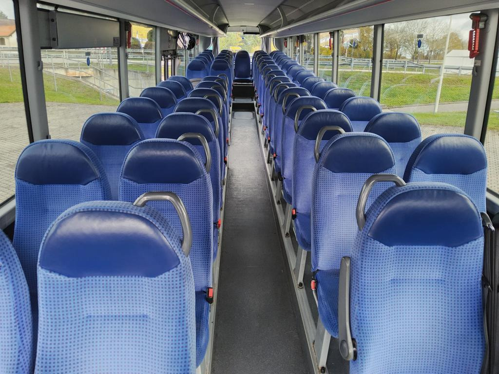 MAN Lion´s Regio R12 53+1+1 Sitze / Klima / 6 Gang - Suburban bus: picture 5 MAN Lion´s Regio R12 53+1+1 Sitze / Klima / 6 Gang - Suburban bus: picture 5