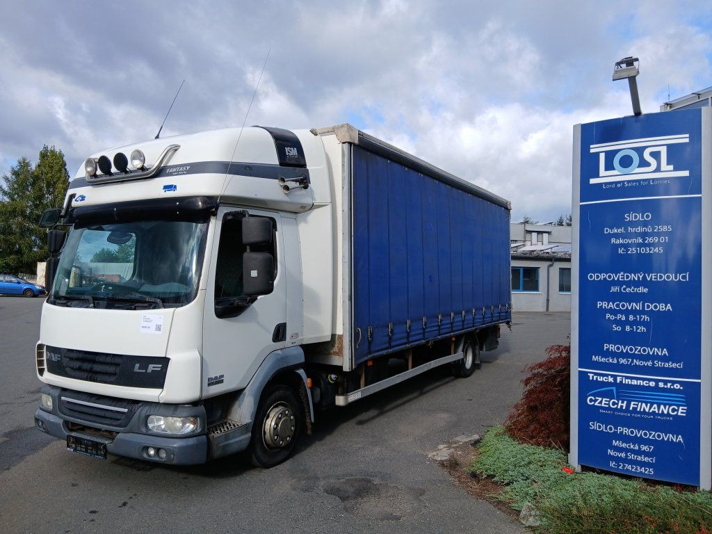 DAF LF45.220 EURO 4 - Curtainsider truck: picture 1 DAF LF45.220 EURO 4 - Curtainsider truck: picture 1