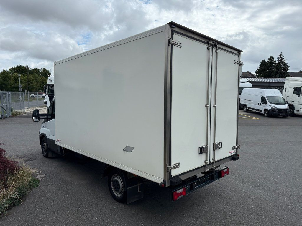Iveco 35S16 Daily - Refrigerated delivery van: picture 5 Iveco 35S16 Daily - Refrigerated delivery van: picture 5