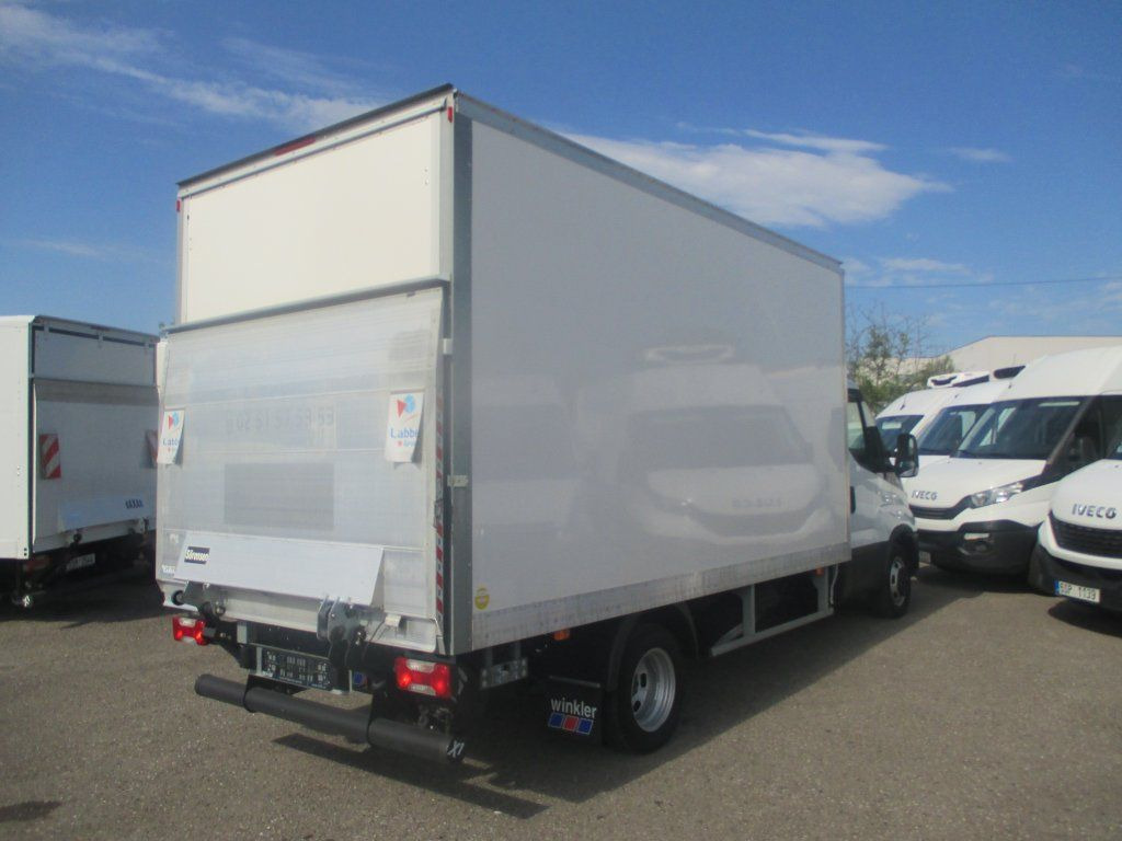 Iveco Daily 35C16 - Closed box van: picture 4 Iveco Daily 35C16 - Closed box van: picture 4