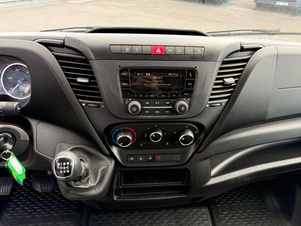 Iveco Daily 35C16 leasing Iveco Daily 35C16: picture 16