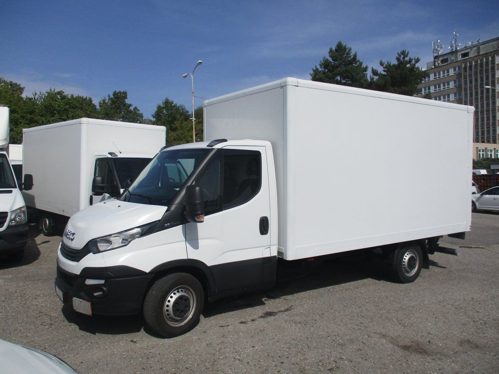 Iveco Daily 35S16 - Closed box van: picture 1 Iveco Daily 35S16 - Closed box van: picture 1
