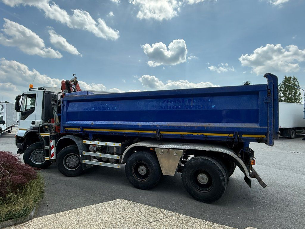 Iveco Trakker AD410 T45 8x8 + HMF 1643 Z2 - Tipper: picture 5 Iveco Trakker AD410 T45 8x8 + HMF 1643 Z2 - Tipper: picture 5