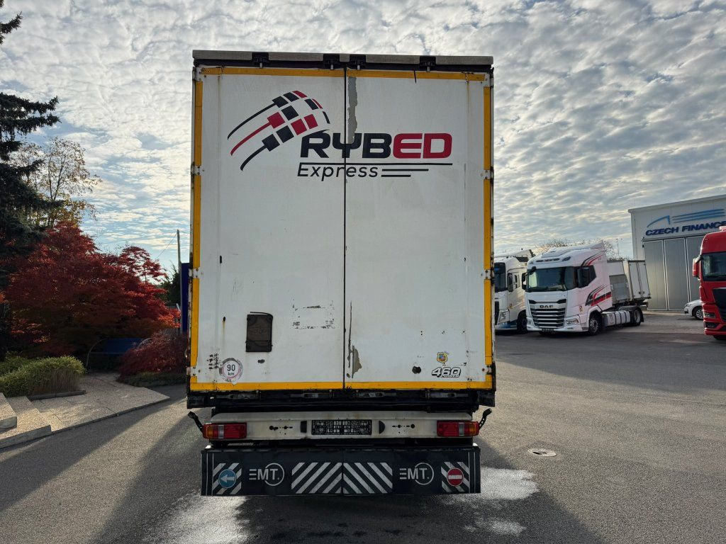 Krone SD - Curtainsider semi-trailer: picture 4 Krone SD - Curtainsider semi-trailer: picture 4