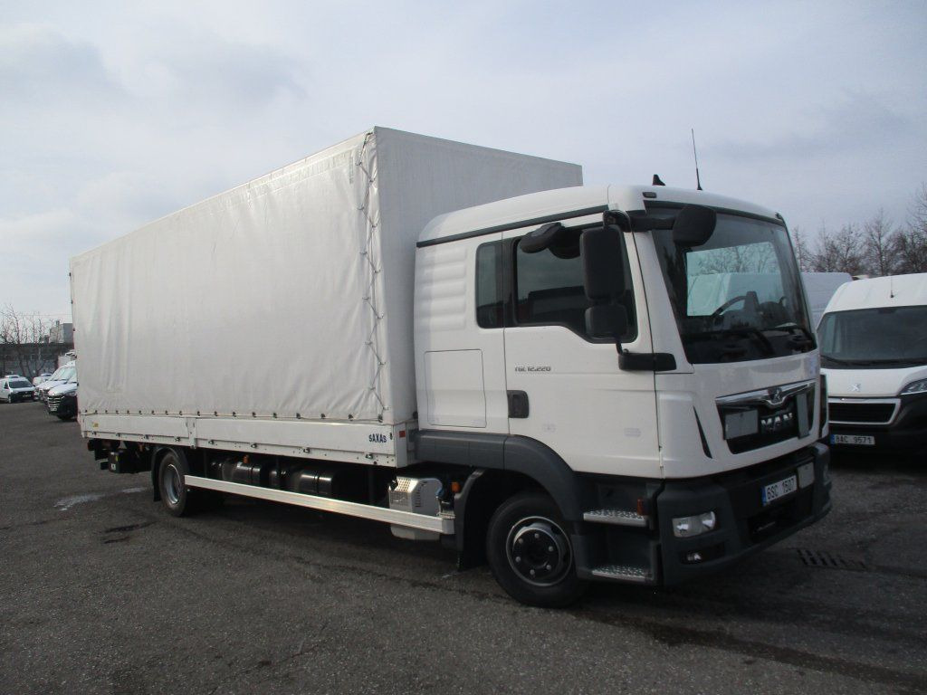 MAN TGL 12.220 MAN TGL 12.220 - Curtainsider truck: picture 2 MAN TGL 12.220 MAN TGL 12.220 - Curtainsider truck: picture 2