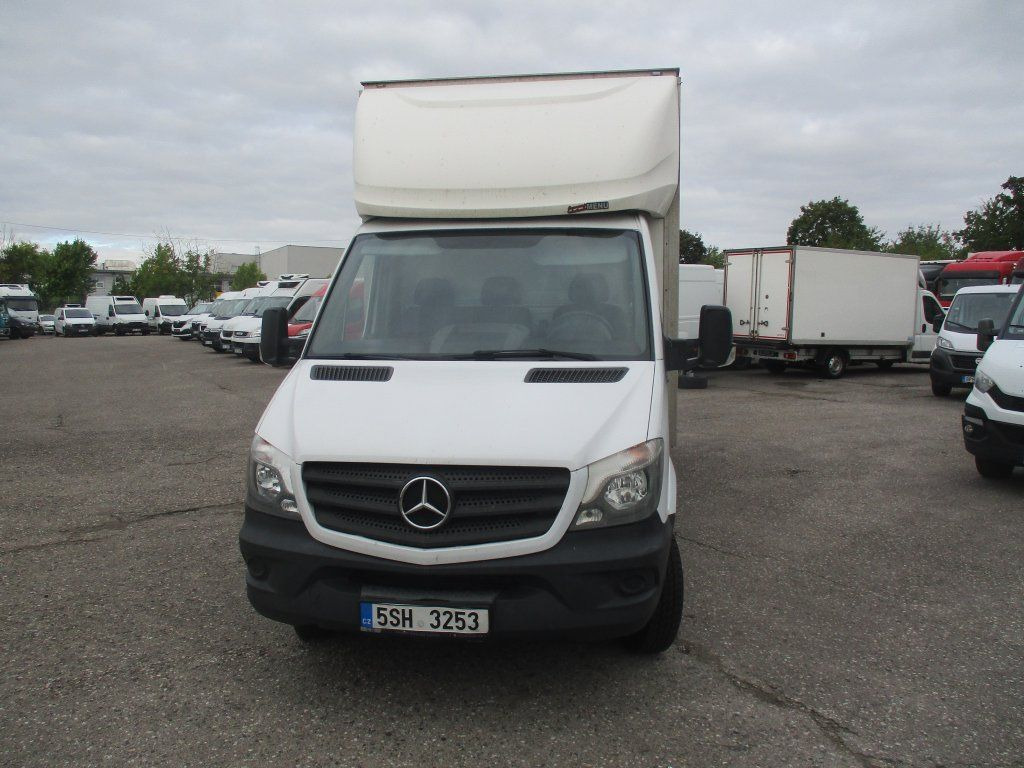 Mercedes-Benz Sprinter 513 CDi mit LBW Mercedes-Benz Sprinter 513 CDi mit LBW - Closed box van: picture 3 Mercedes-Benz Sprinter 513 CDi mit LBW Mercedes-Benz Sprinter 513 CDi mit LBW - Closed box van: picture 3