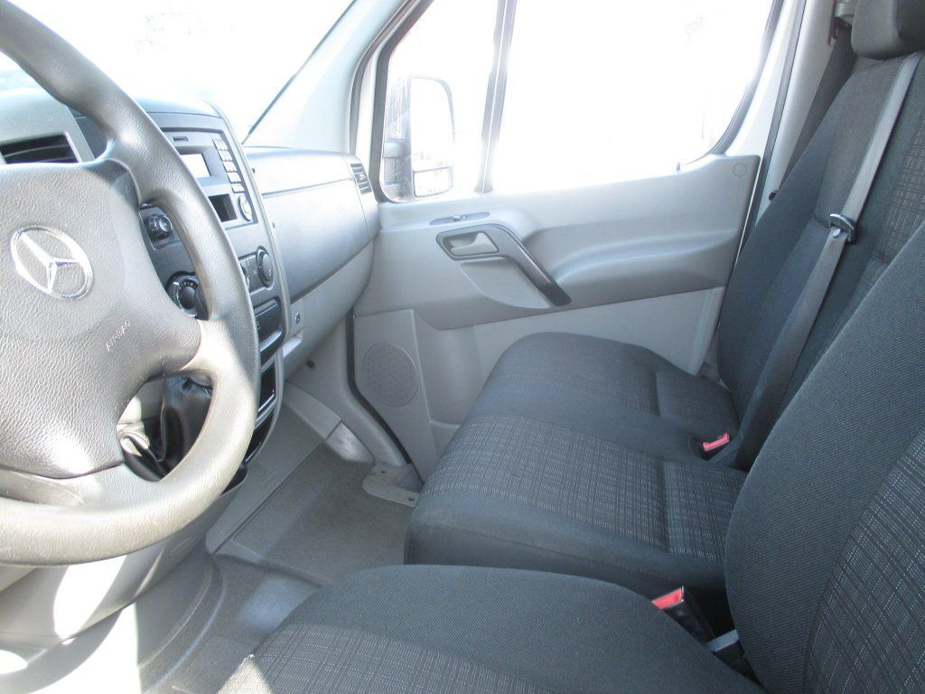 Mercedes-Benz Sprinter 514 CDi - Closed box van: picture 5 Mercedes-Benz Sprinter 514 CDi - Closed box van: picture 5