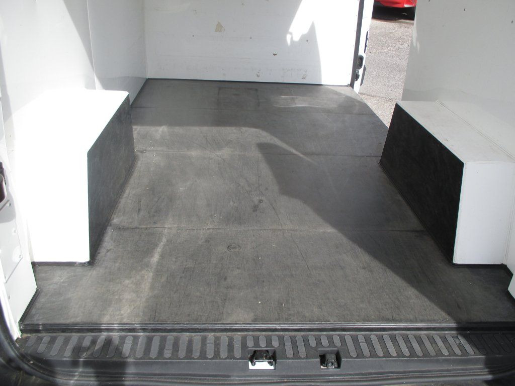 Refrigerated delivery van Renault Master L2H2: picture 16