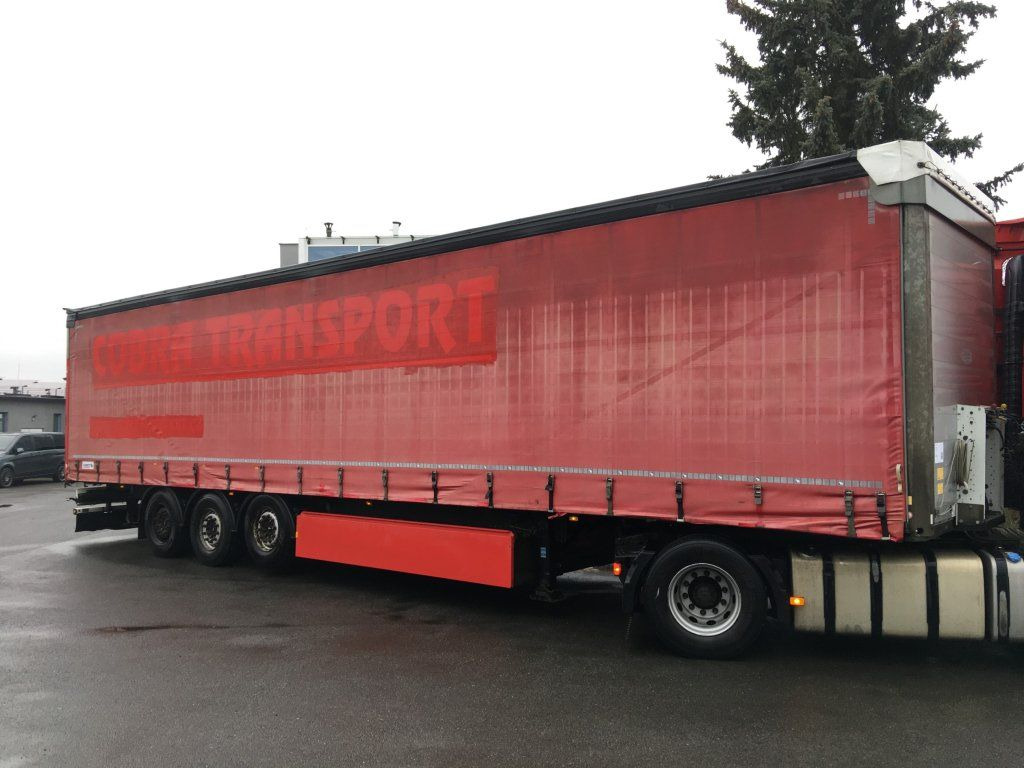 Schmitz Cargobull SCB*S3T standard/lifting roof/Hubdach 2,70-2,85m - Curtainsider semi-trailer: picture 2 Schmitz Cargobull SCB*S3T standard/lifting roof/Hubdach 2,70-2,85m - Curtainsider semi-trailer: picture 2
