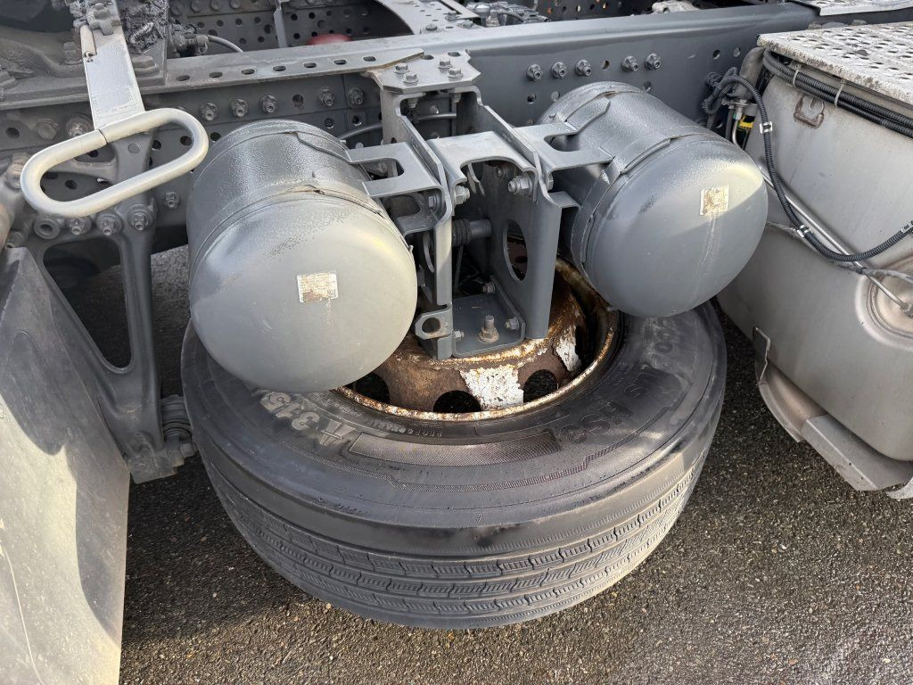 Tractor unit Mercedes-Benz 1845 Actros EURO 6: picture 11 Tractor unit Mercedes-Benz 1845 Actros EURO 6: picture 11