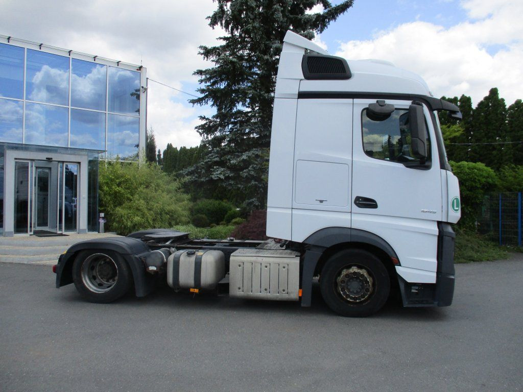 Mercedes-Benz 1845 Actros EURO 6 MEGA/lowdeck - Tractor unit: picture 3 Mercedes-Benz 1845 Actros EURO 6 MEGA/lowdeck - Tractor unit: picture 3