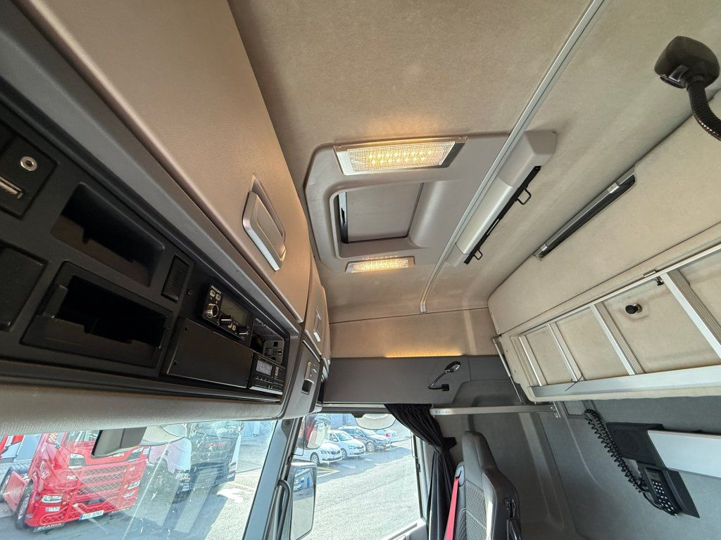 Tractor unit Renault T460 EURO 6 MEGA/lowdeck: picture 19