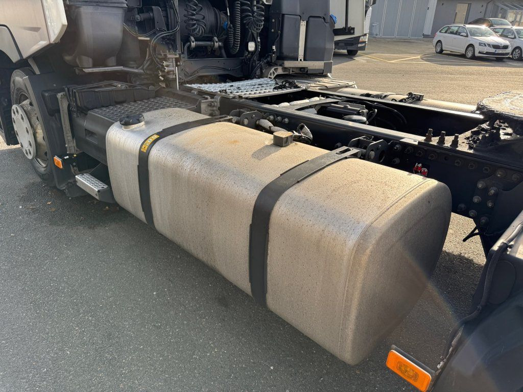 Tractor unit Renault T460 EURO 6 MEGA/lowdeck: picture 12