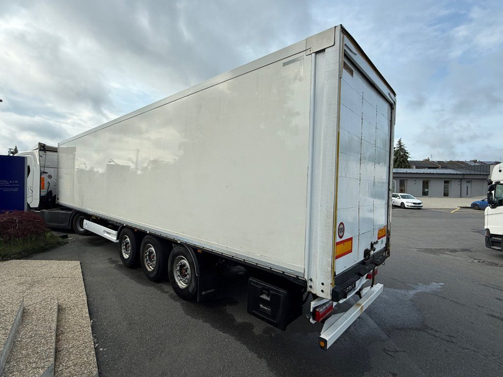 Wielton NS3F - Closed box semi-trailer: picture 3 Wielton NS3F - Closed box semi-trailer: picture 3