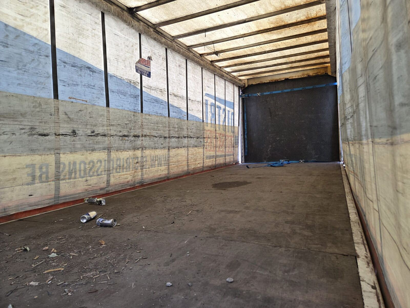 DAF LF55 250 - Curtainsider truck: picture 3 DAF LF55 250 - Curtainsider truck: picture 3