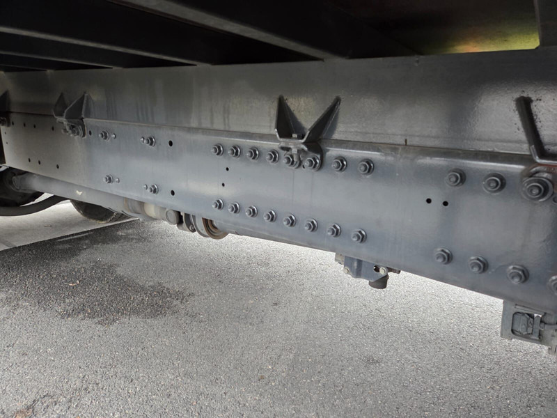 Curtainsider truck DAF XF 450 - auto-école: picture 7