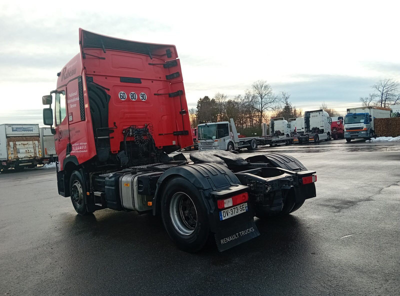Renault T460 - Tractor unit: picture 3 Renault T460 - Tractor unit: picture 3