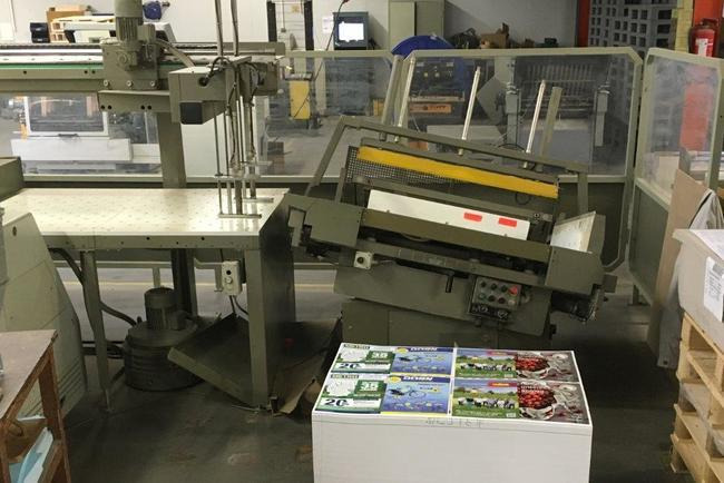 Polar Mohr 137 EM-MON cutting line - Paper cutting machine: picture 3 Polar Mohr 137 EM-MON cutting line - Paper cutting machine: picture 3