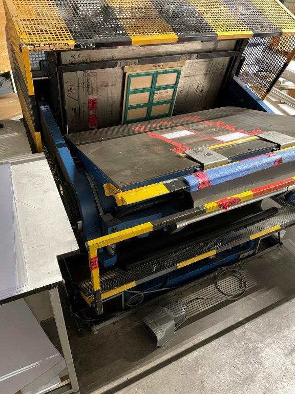 Semiautomatic Platen Strati 41 leasing semiautomatic Platen Strati 41: picture 12 Semiautomatic Platen Strati 41 leasing semiautomatic Platen Strati 41: picture 12