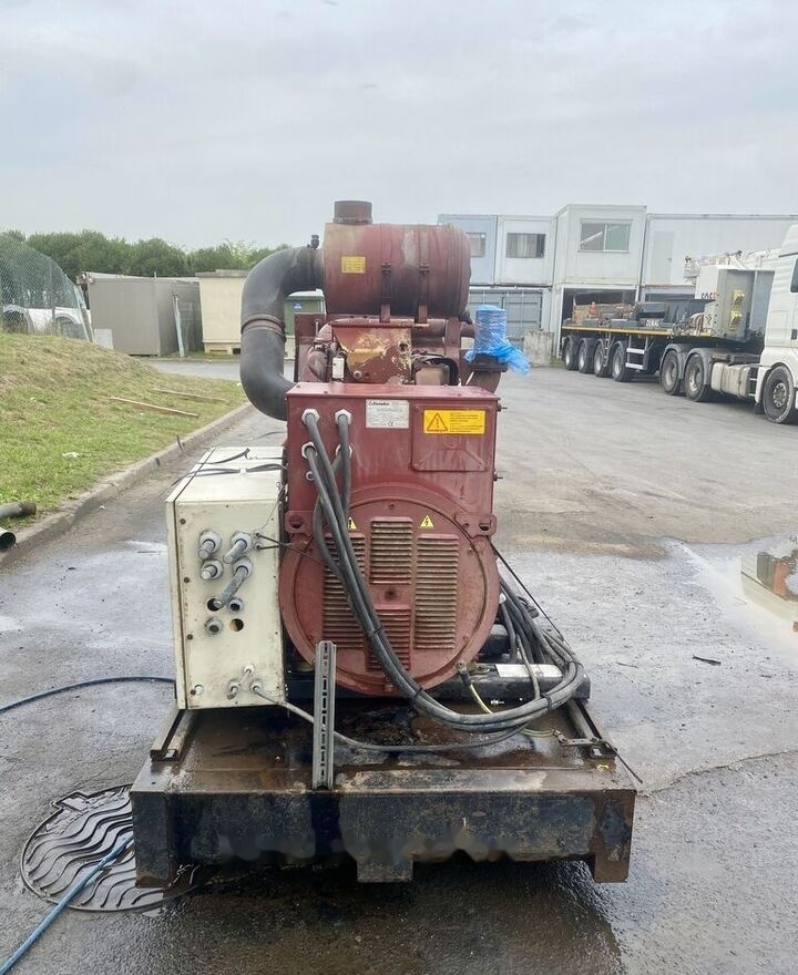 Genelec 300 kVa IVECO - Generator set: picture 3 Genelec 300 kVa IVECO - Generator set: picture 3