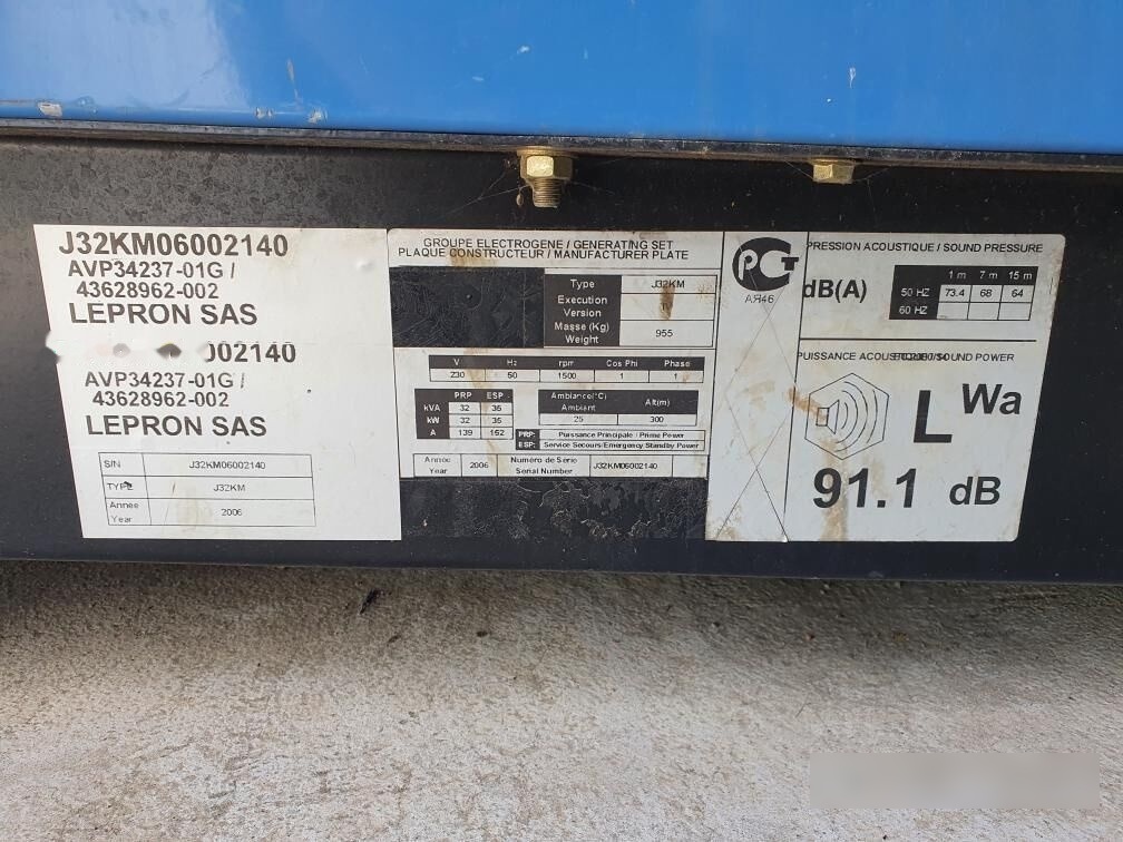SDMO  - Generator set: picture 3 SDMO  - Generator set: picture 3