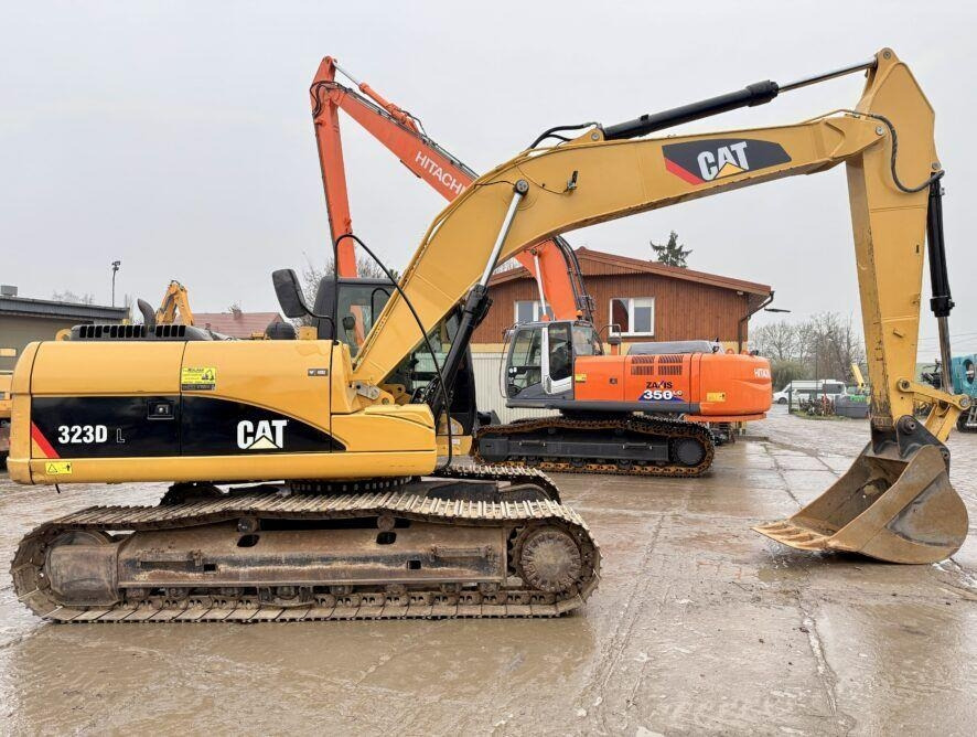 CAT 323DL - Crawler excavator: picture 5 CAT 323DL - Crawler excavator: picture 5