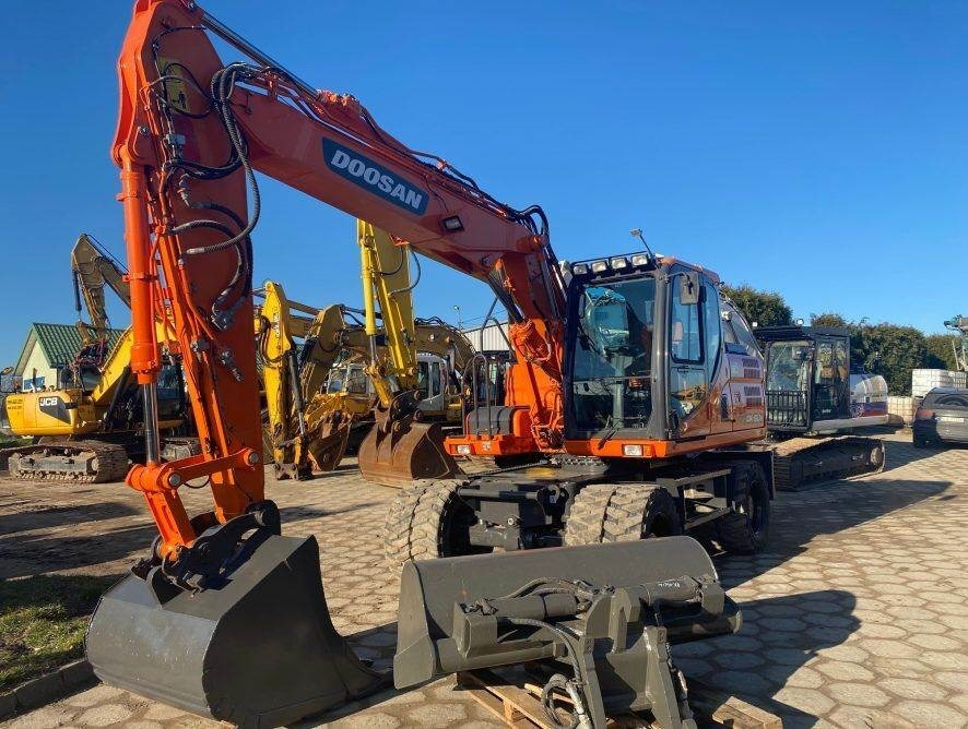 Doosan DX160W-3 - Wheel excavator: picture 4 Doosan DX160W-3 - Wheel excavator: picture 4